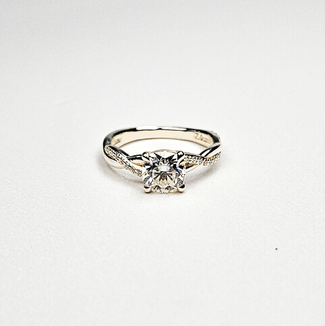 Cushion Twist Soltiare Moissanite Ring
