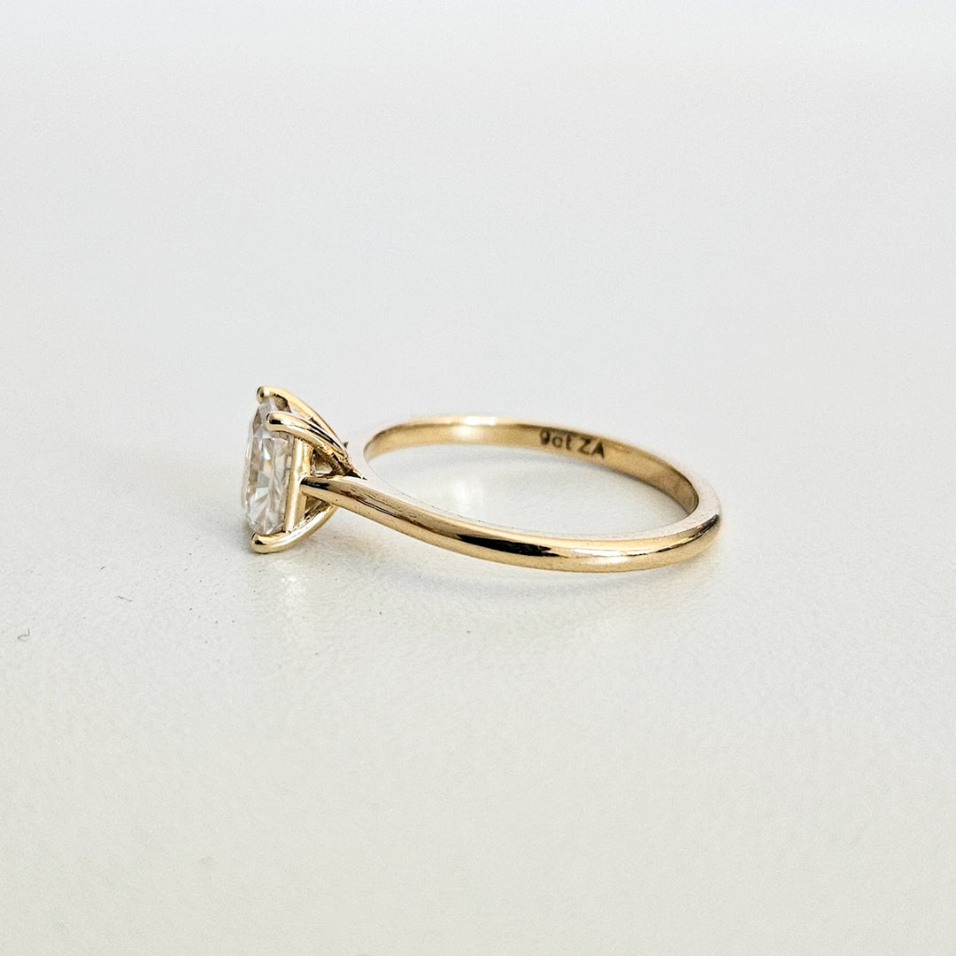 Minimalist Radiant Cut Solitaire Moissanite Ring