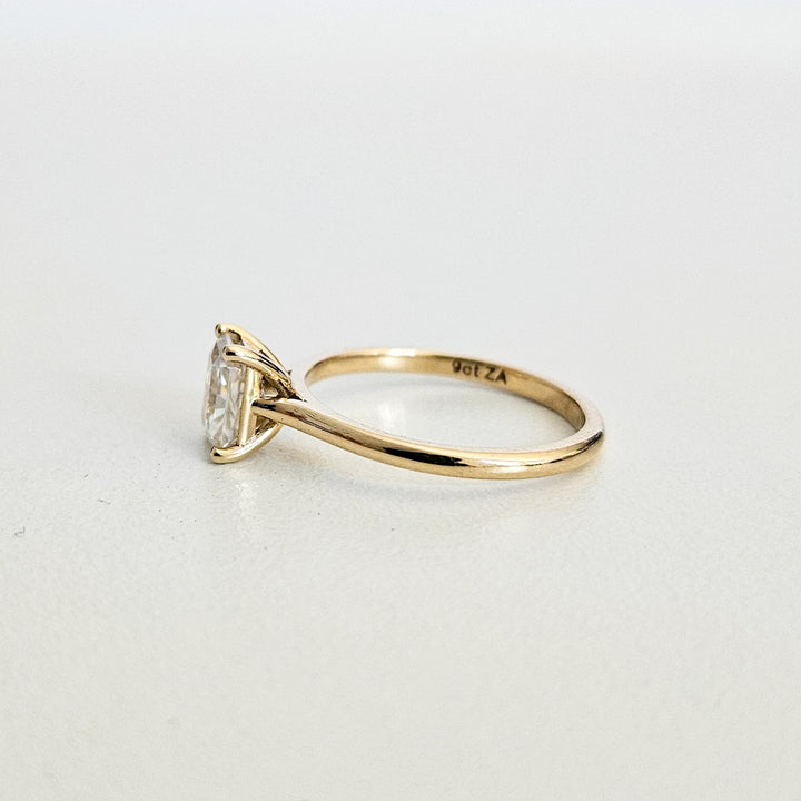 Minimalist Radiant Cut Solitaire Moissanite Ring