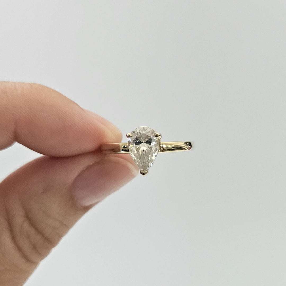 Solitaire Pear Moissanite Ring