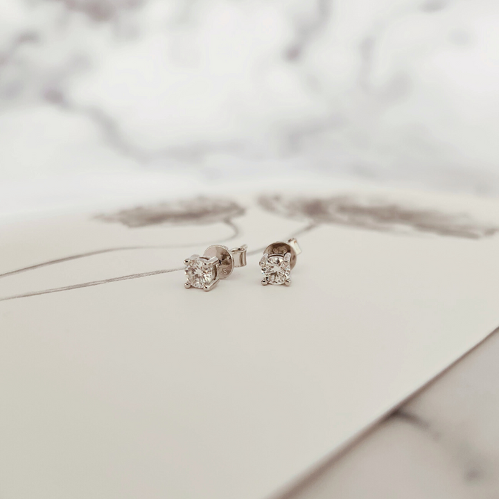 Midi Moissanite Studs