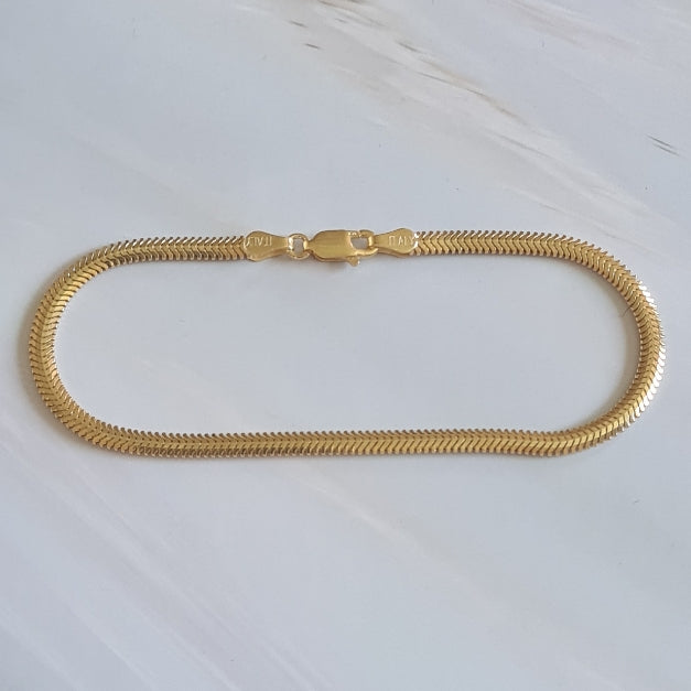 #metal_18k-yellow-gold-plated